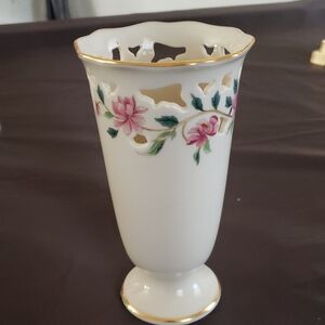 Lenox White Barrongto  Pedestal Vase with Pink Floral and Gold Trim